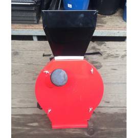 Кормоподрібнювач Могильов МКЗ 240